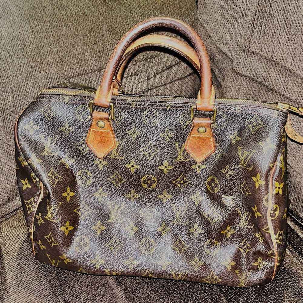 Vintage Louis Vuitton Speedy 30